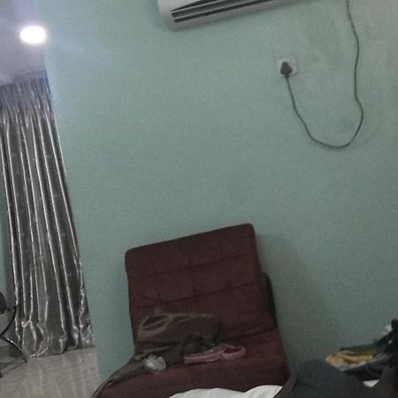 فندق Esther Court أكوري المظهر الخارجي الصورة